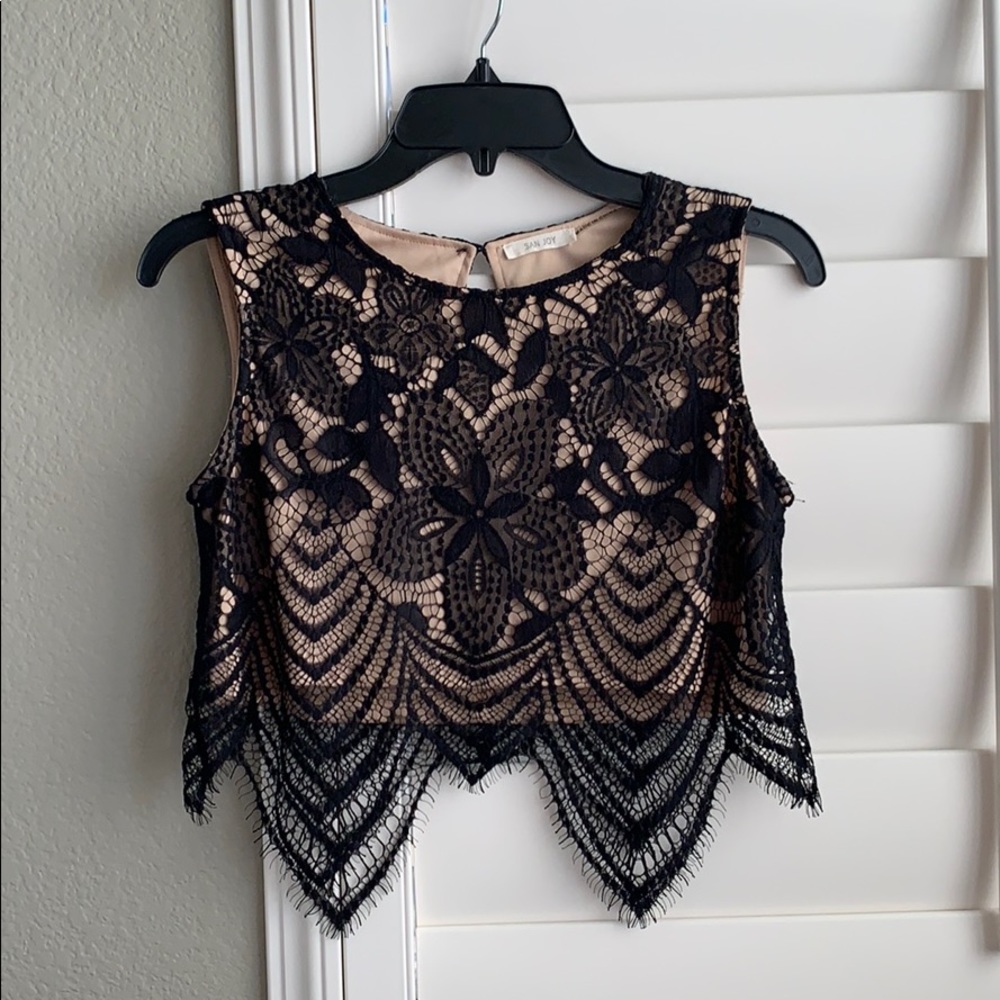 NWOT Lace crop top